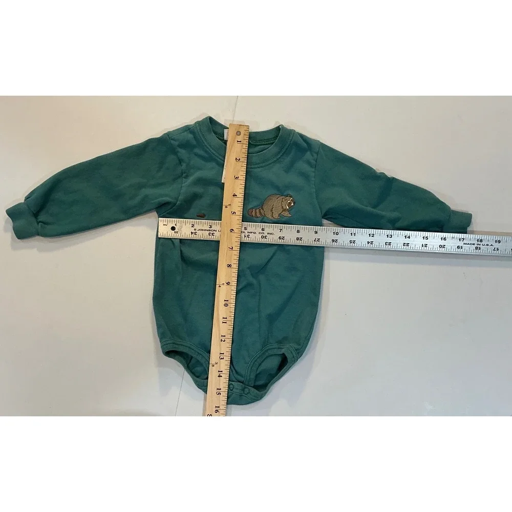 VTG Carters Bodysuit Embroidered Raccoon Baby 12-18M Green Long Sleeve Nature
